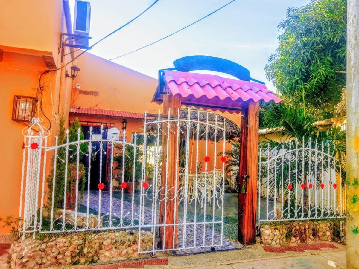 Hostal Solsticio Guajiro Ríohacha Exterior photo